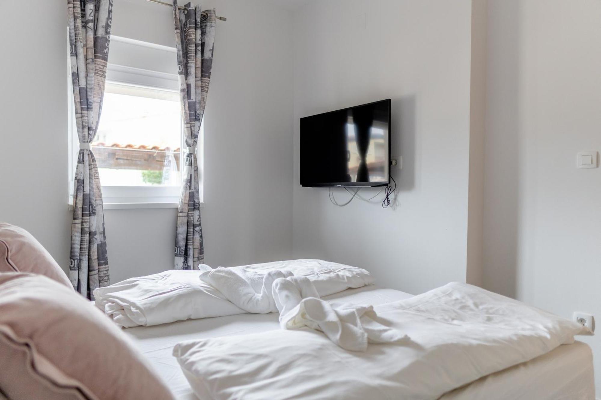 Apartments Strand Вир Екстер'єр фото